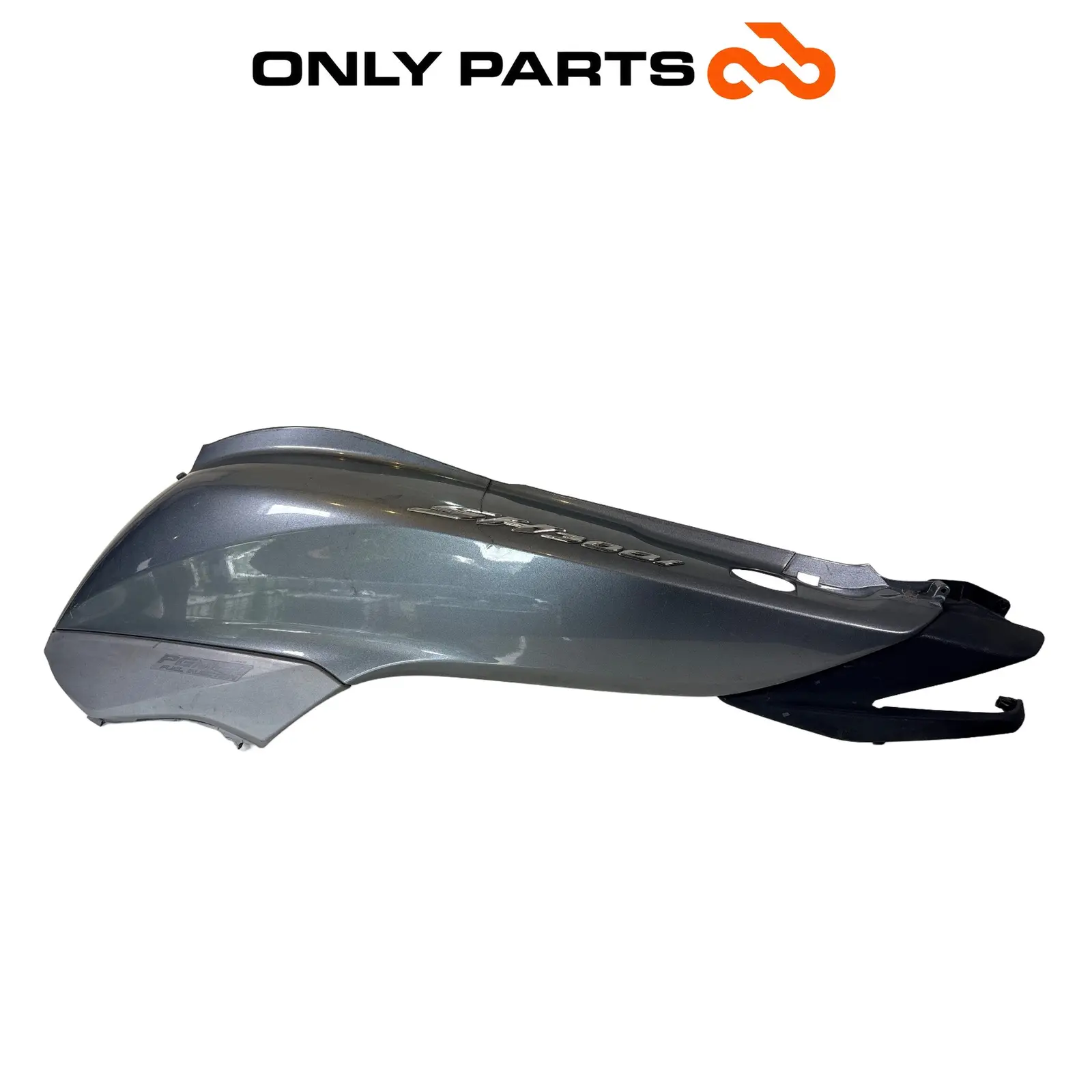 Carena Fiancata Posteriore Sinistra Grigio Honda SH 300 2011 OEM 83600-KTW-B000 Honda SH 300cc 2011 Grigio usato — foto reale 5