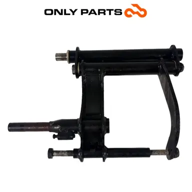 Staffa supporto motore Piaggio Beverly  300cc 2010 usato — foto reale 1