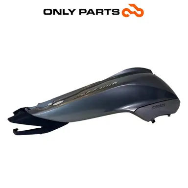 Carena Fiancata Posteriore Destra Grigio Honda SH 300 2011 OEM 83500-KTW-B000 Honda SH 300cc 2011 Grigio usato — foto reale 3