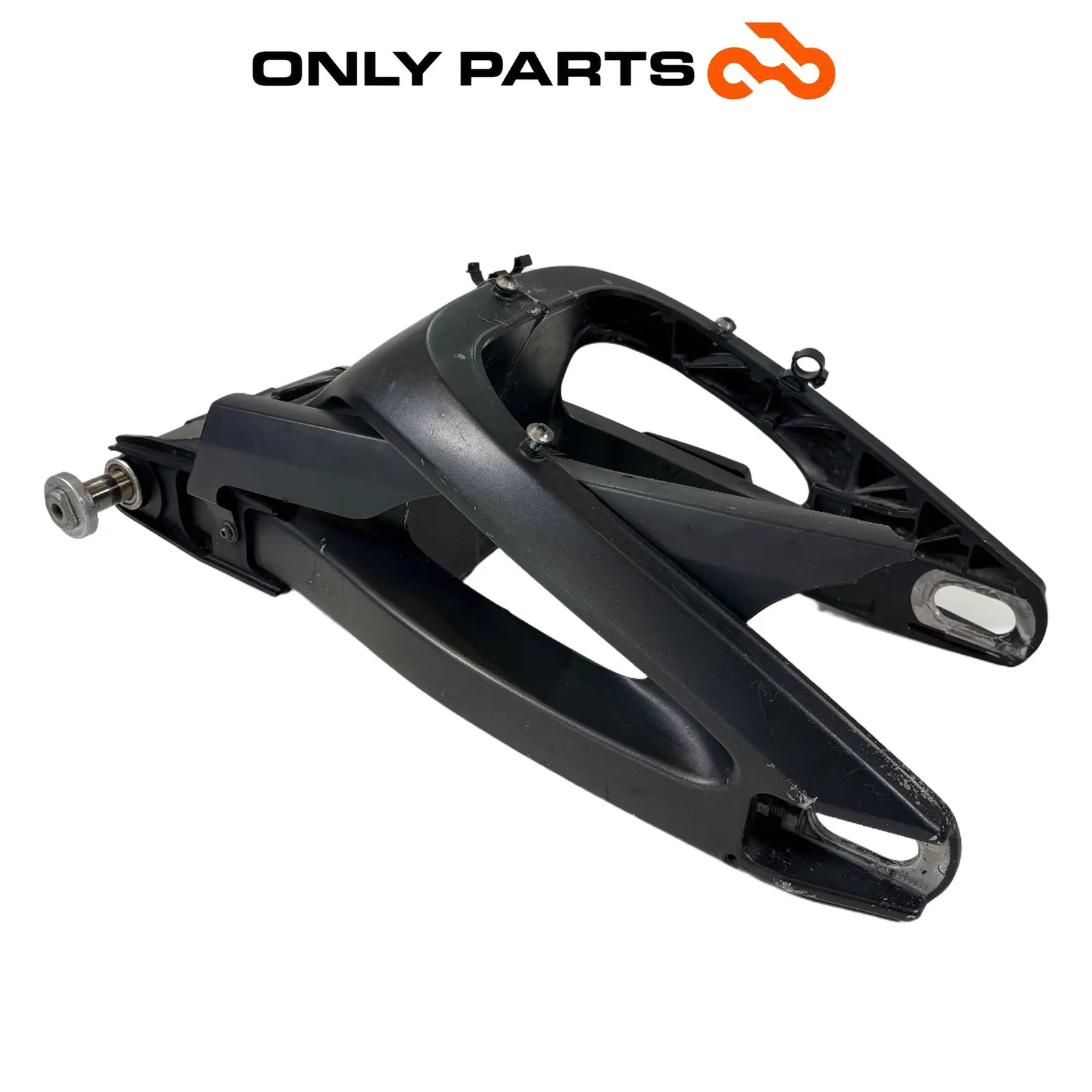 Forcellone posteriore / Braccio oscillante Yamaha YZF-R6 600cc 2005 nero usato — foto reale 7