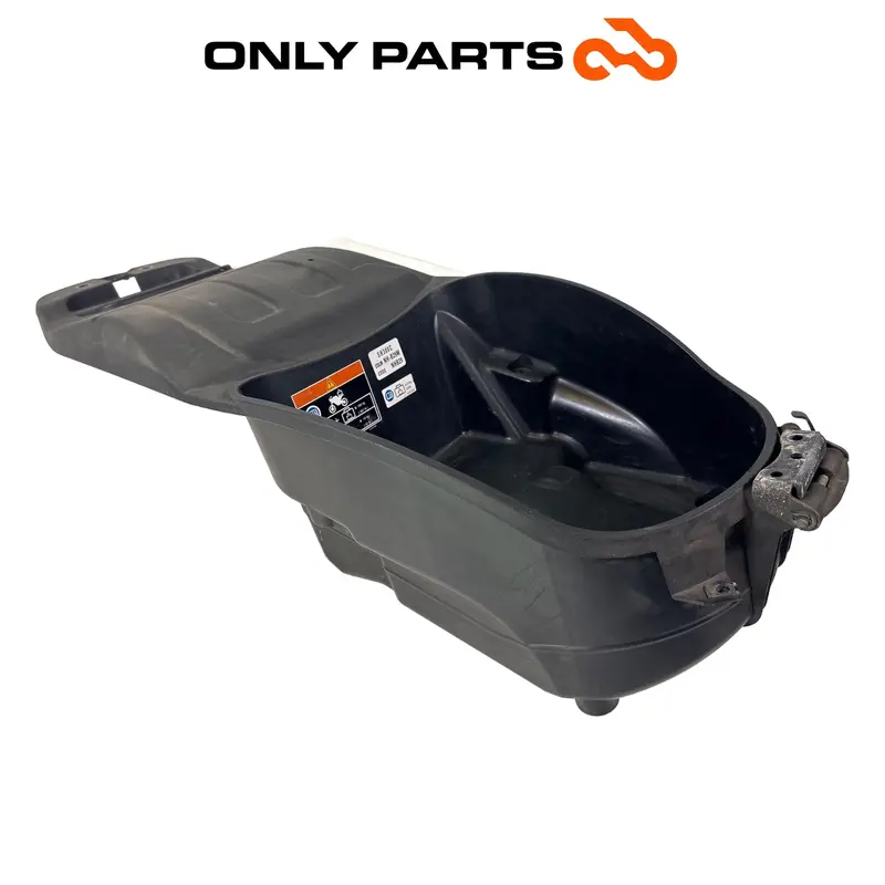VANO SOTTOSELLA VASCA PORTACASCO IN PLASTICA NERA HONDA SH 300 2011 / BOX TRAY