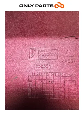 fianchetto posteriore DX Piaggio Beverly  300cc 2010 usato — foto reale 11