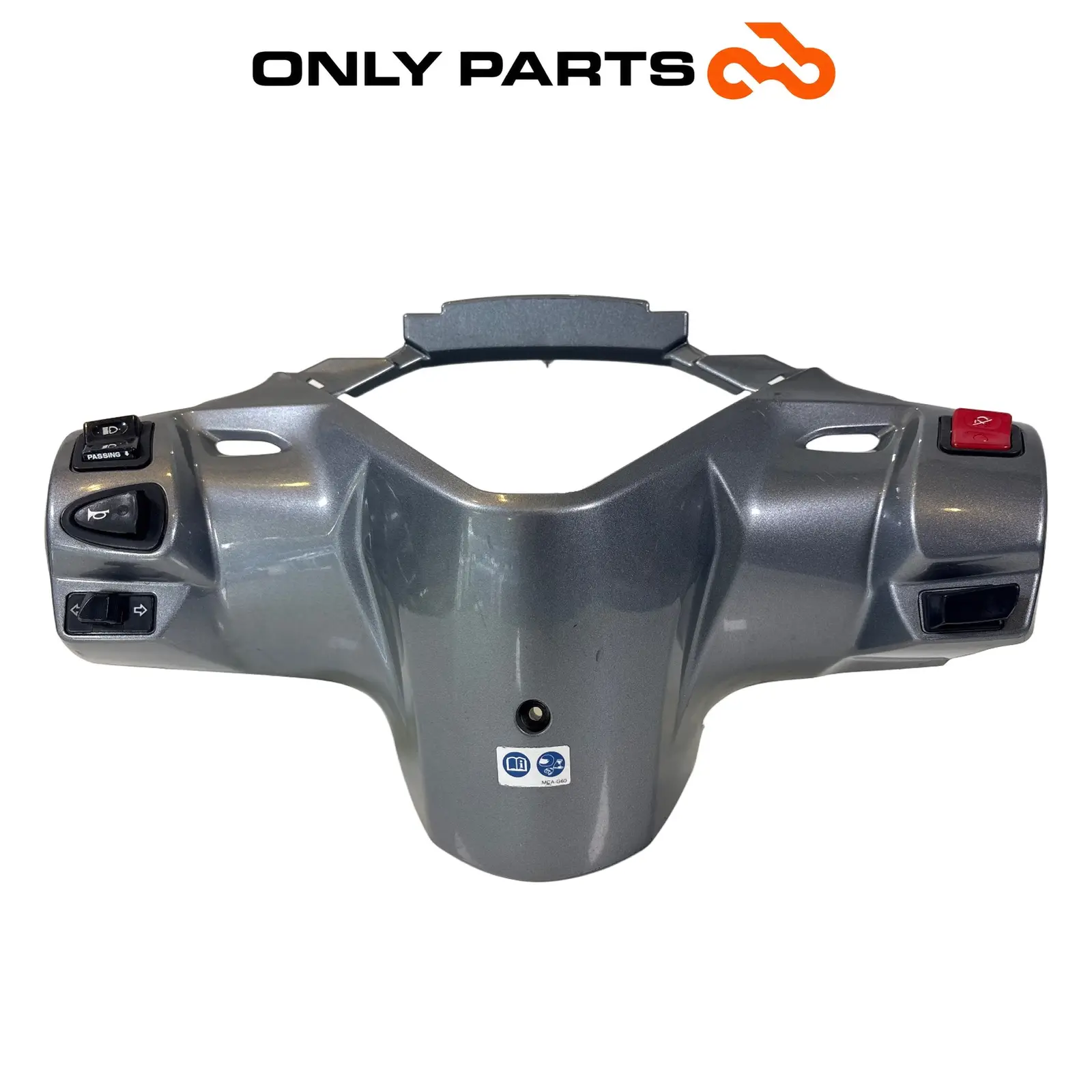 Coprimanubrio Posteriore Con Comandi Devioluci Honda SH 300 2011 53206-KTW-B000 Honda SH 300cc 2011 Grigio usato — foto reale 3