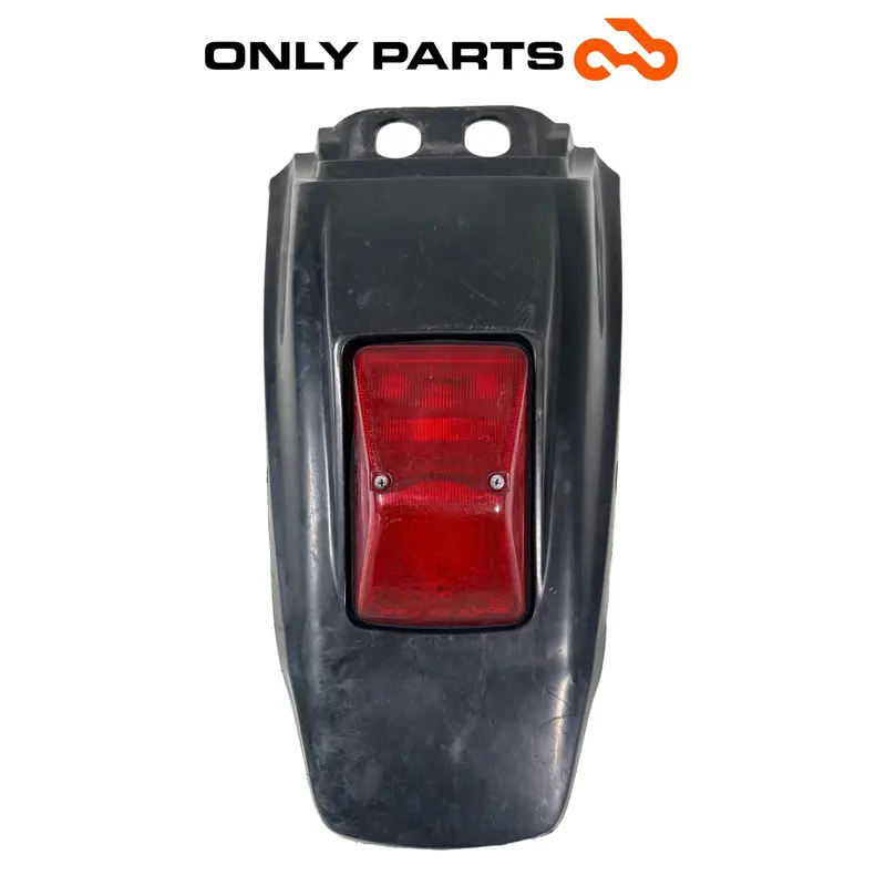 PARAFANGO POSTERIORE CODINO CROSS IN PLASTICA NERA YAMAHA DT 125 2005 / FENDER — 2
