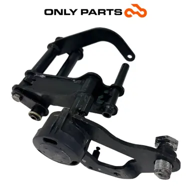 Staffa supporto motore Piaggio MP3 Hybrid 300cc 2010 usato — foto reale 5