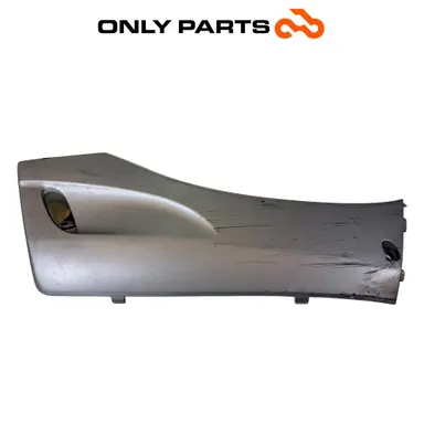 Carena Sottopedana Destra Grigio Honda SH 300 2011 OEM 64325-KTW-9000 R Lower Honda SH 300cc 2011 Grigio usato — foto reale 7