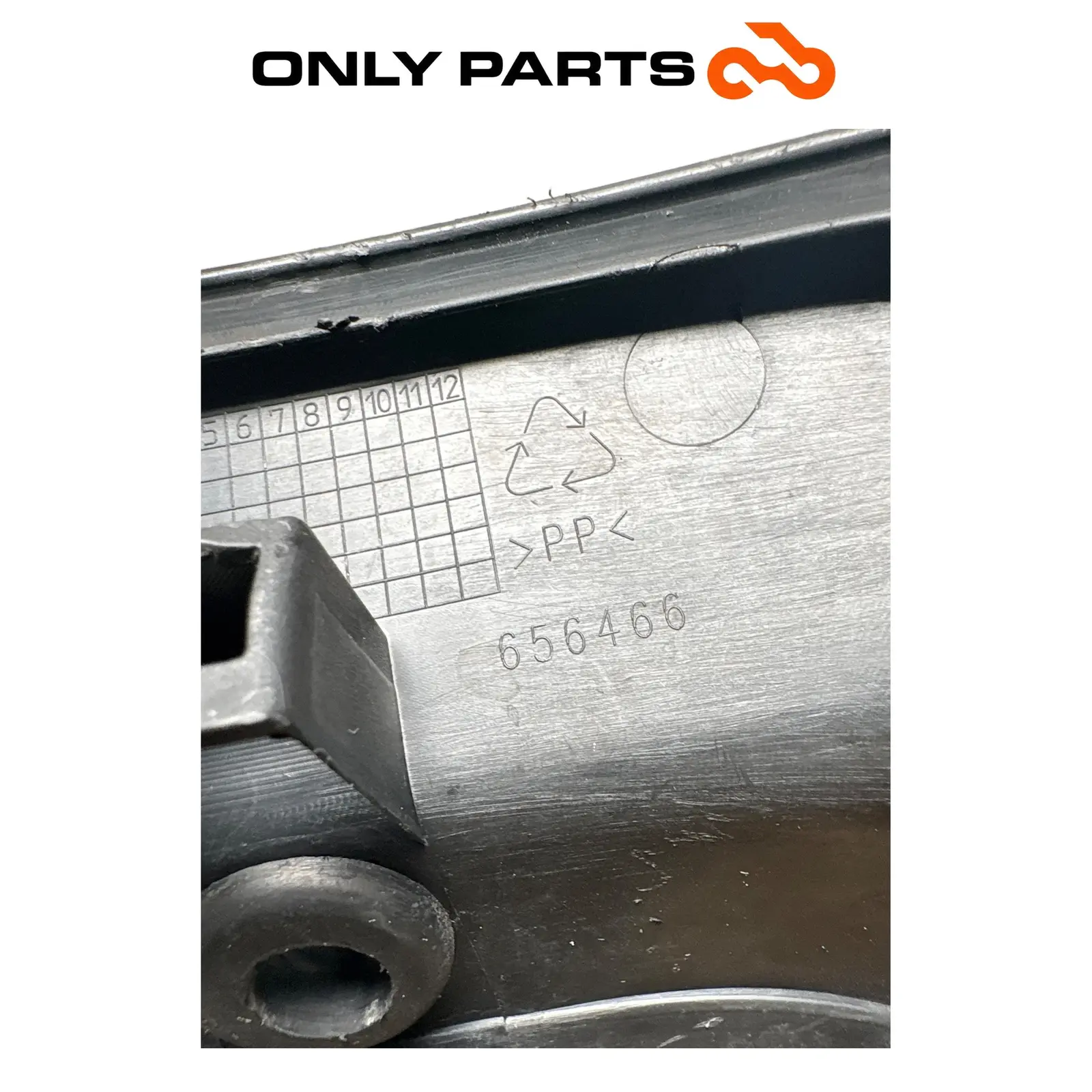 Carena Copertura Posteriore Manubrio 656466 Piaggio Beverly  300cc usato — foto reale 6