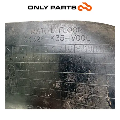 COPPIA TAPPETINI PEDANA GOMMA HONDA PCX 125 2014 64326-K35-V000 FLOOR MAT Honda PCX 125cc usato — foto reale 7
