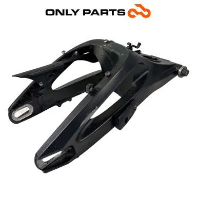 Forcellone posteriore / Braccio oscillante Yamaha YZF-R6 600cc 2005 nero usato — foto reale 5