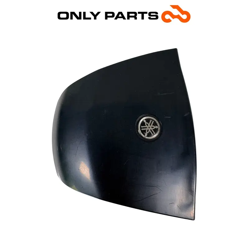 SCUDO ANTERIORE MANUBRIO CENTRALE CON LOGO YAMAHA XENTER 150 2015 / FRONT COWL — 2