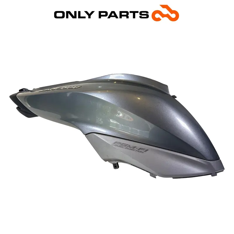 Carena Fiancata Posteriore Destra Grigio Honda SH 300 2011 OEM 83500-KTW-B000 — 2