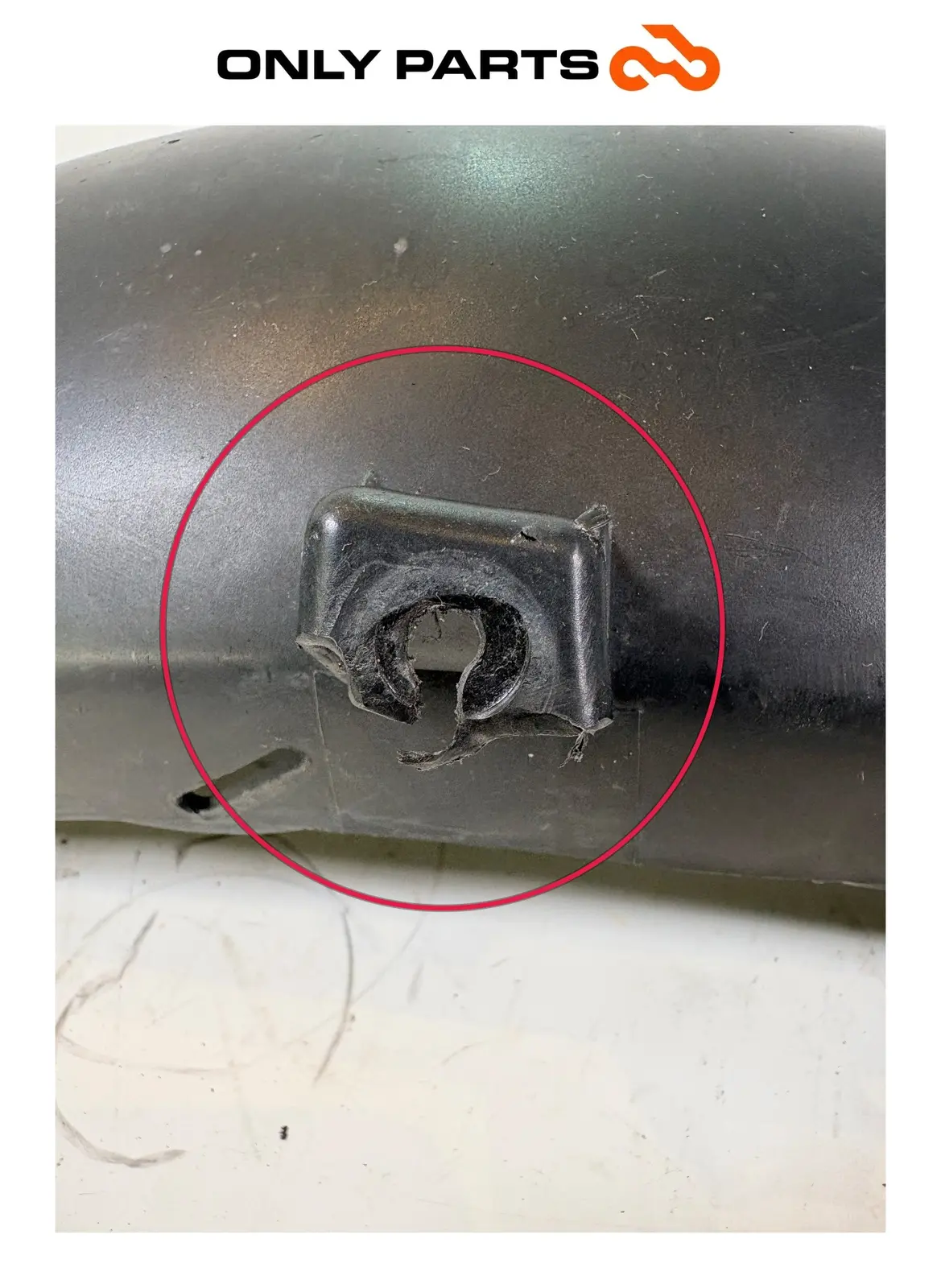 Parafango posteriore interno Honda Sh 125cc 2004 Rosso usato — foto reale 2
