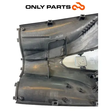 RETROSCUDO CONTROSCUDO INTERNO HONDA SH 300 2011 OEM 81132-KTW-B000 LEG SHIELD Honda SH 300cc 2011 Grigio usato — foto reale 9