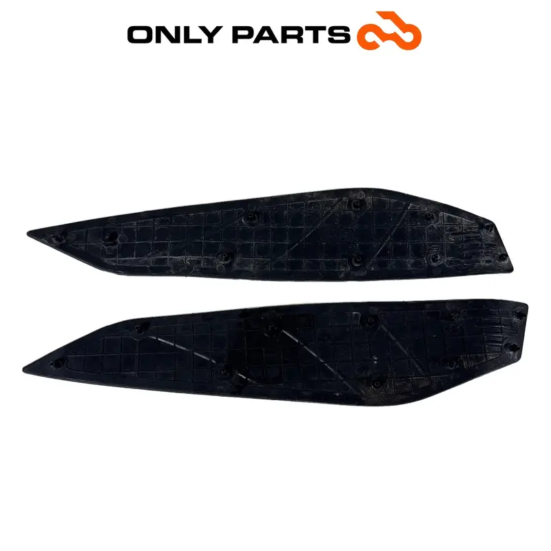 COPPIA TAPPETINI PEDANA IN GOMMA POGGIAPIEDI YAMAHA X-MAX 250 2008 / MATS OEM — 5