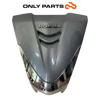 Scudo Anteriore Superiore Grigio Con Cromatura Honda SH 300 2011 64301-KTW-B000 Honda SH 300cc 2011 Grigio usato — foto reale 1