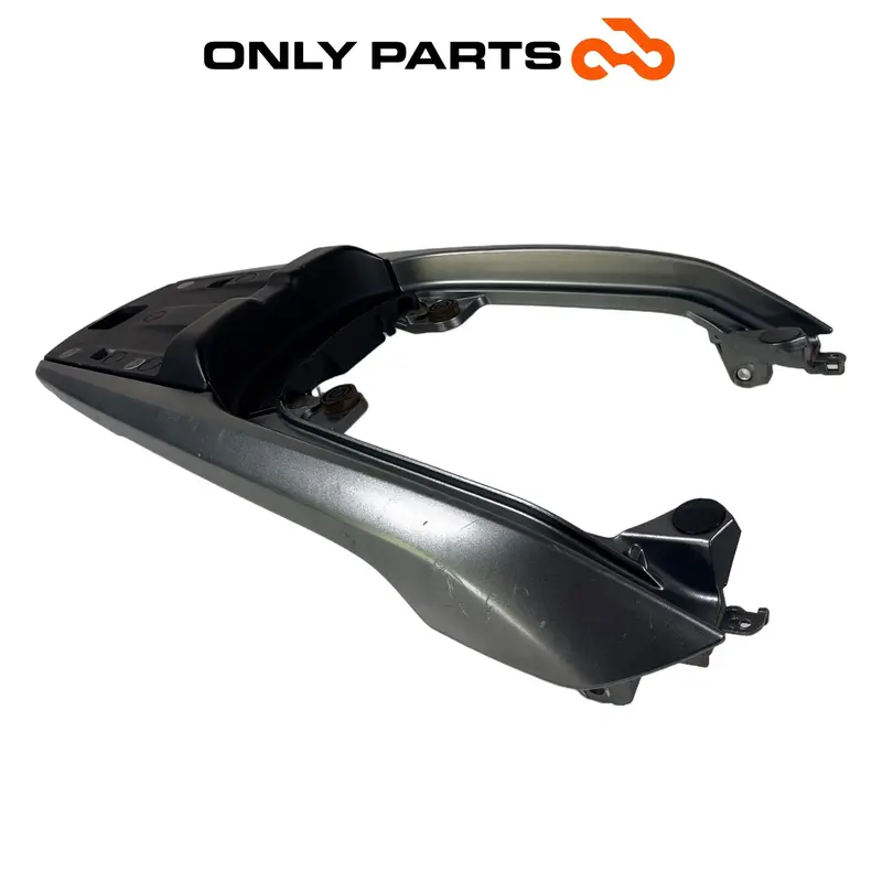 MANIGLIONE POSTERIORE SUPPORTO BAULETTO IN ALLUMINIO YAMAHA XENTER 150 2015 OEM