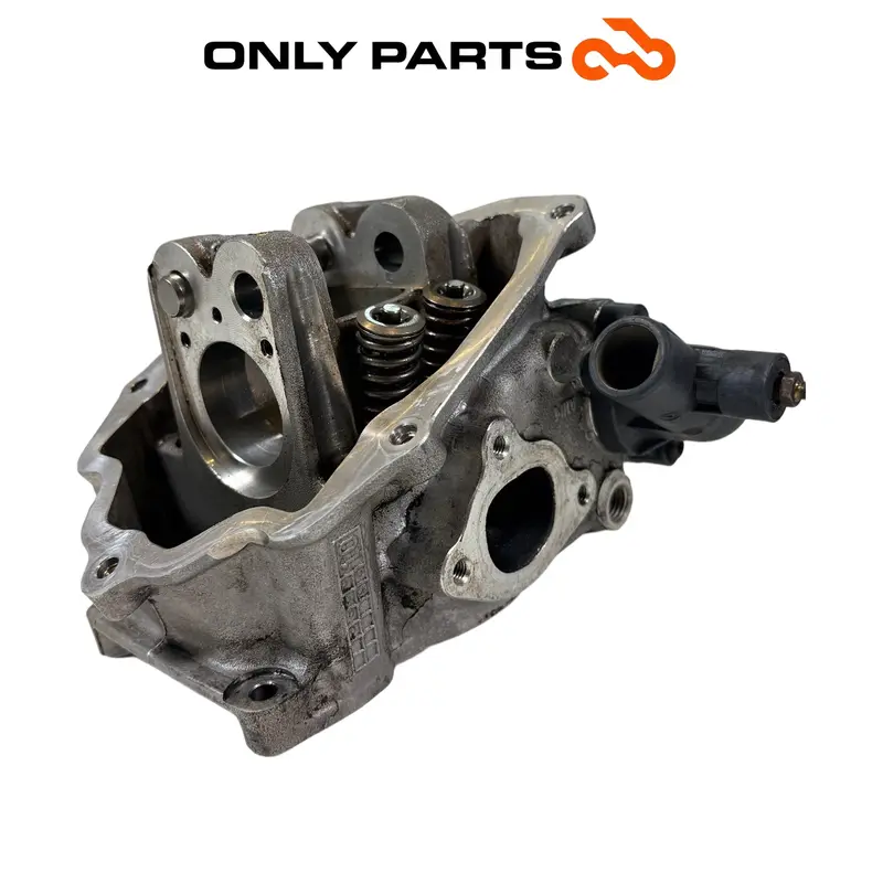 TESTATA MOTORE 4V COMPLETA VALVOLE ASSE A CAMME PIAGGIO BEVERLY 300 2010 / HEAD — 3