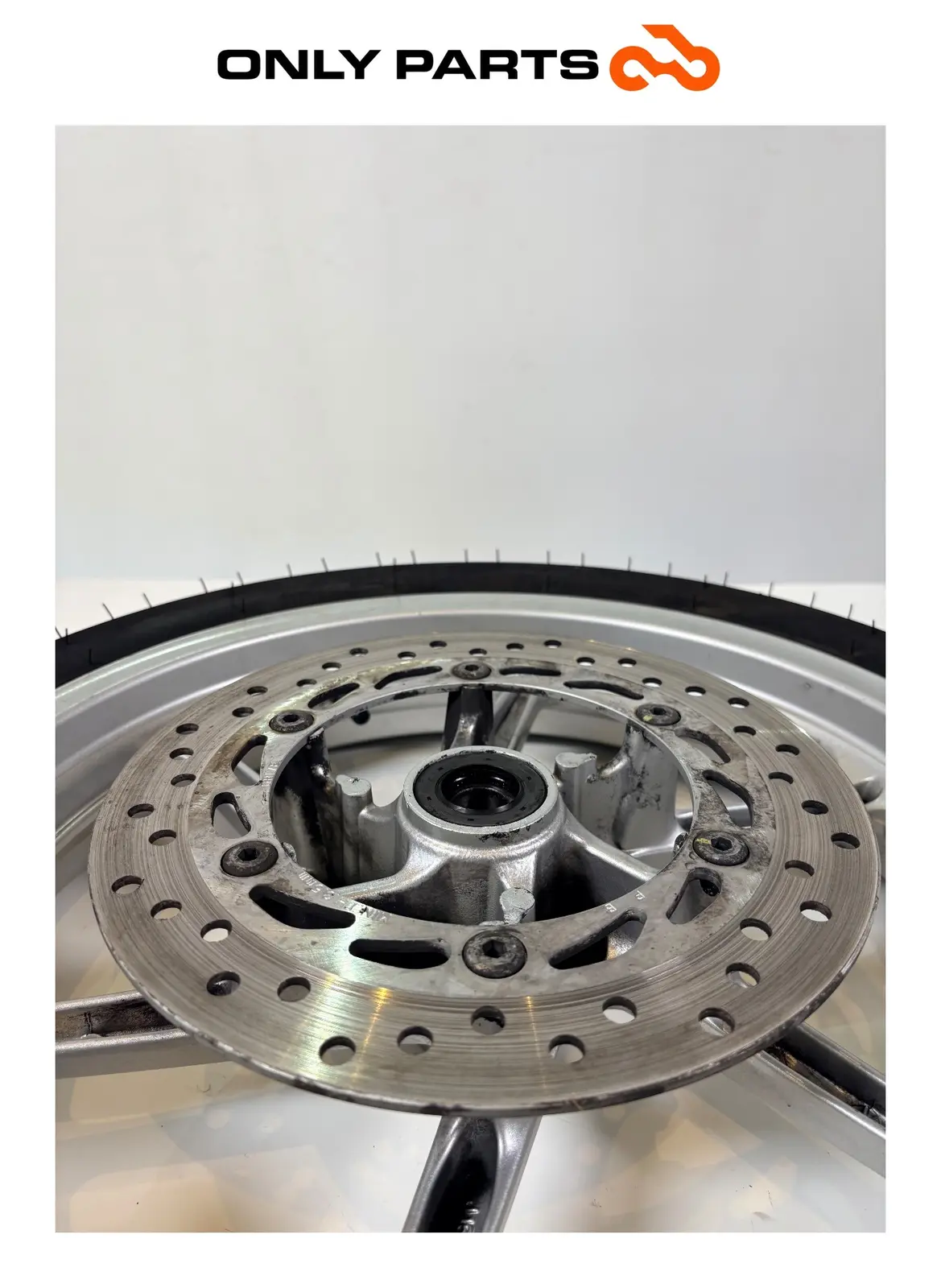 Cerchio anteriore Honda SH 300cc 2011 Grigio usato — foto reale 10