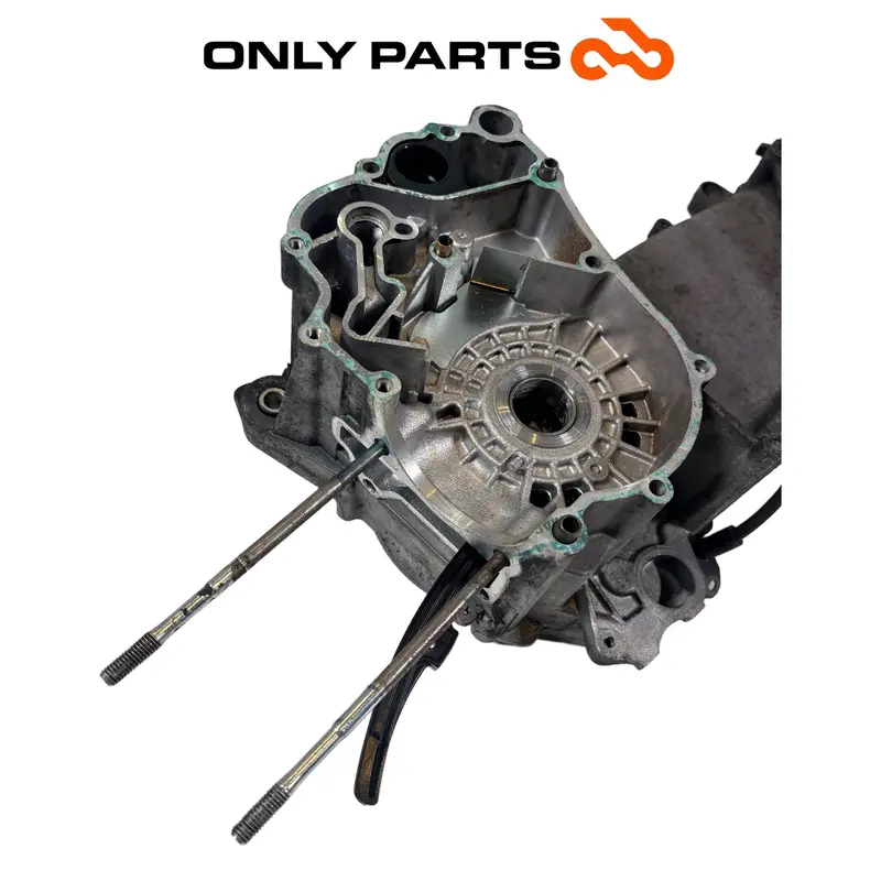 CARTER MOTORE BLOCCO SEMICARTER DESTRO ALLUMINIO PIAGGIO BEVERLY 300 2010 / CASE — 5