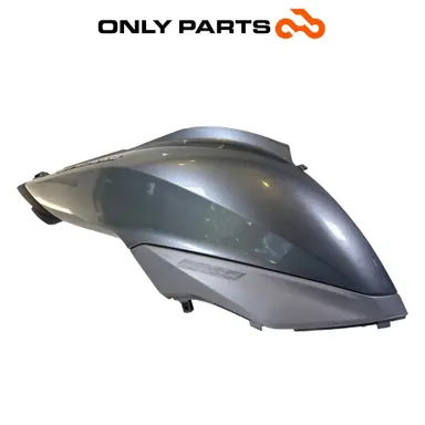 Carena Fiancata Posteriore Destra Grigio Honda SH 300 2011 OEM 83500-KTW-B000 Honda SH 300cc 2011 Grigio usato — foto reale 5