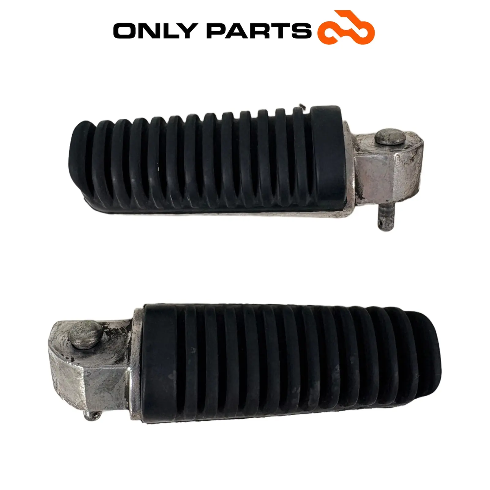 Coppia pedane passeggero posteriore Yamaha X-max 250cc usato — foto reale 3