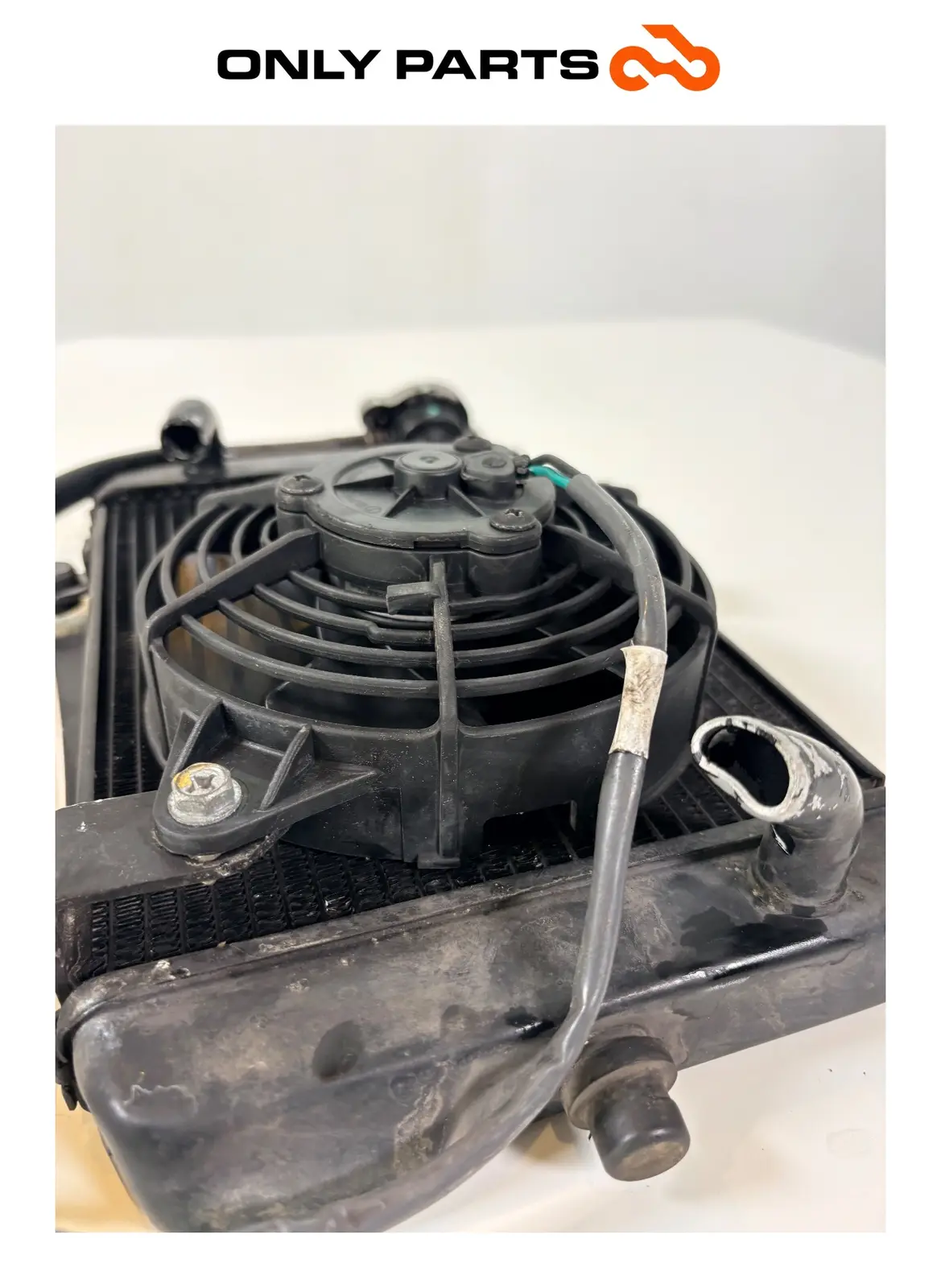 Radiatore acqua + ventola Honda SH 300cc 2011 Grigio usato — foto reale 9