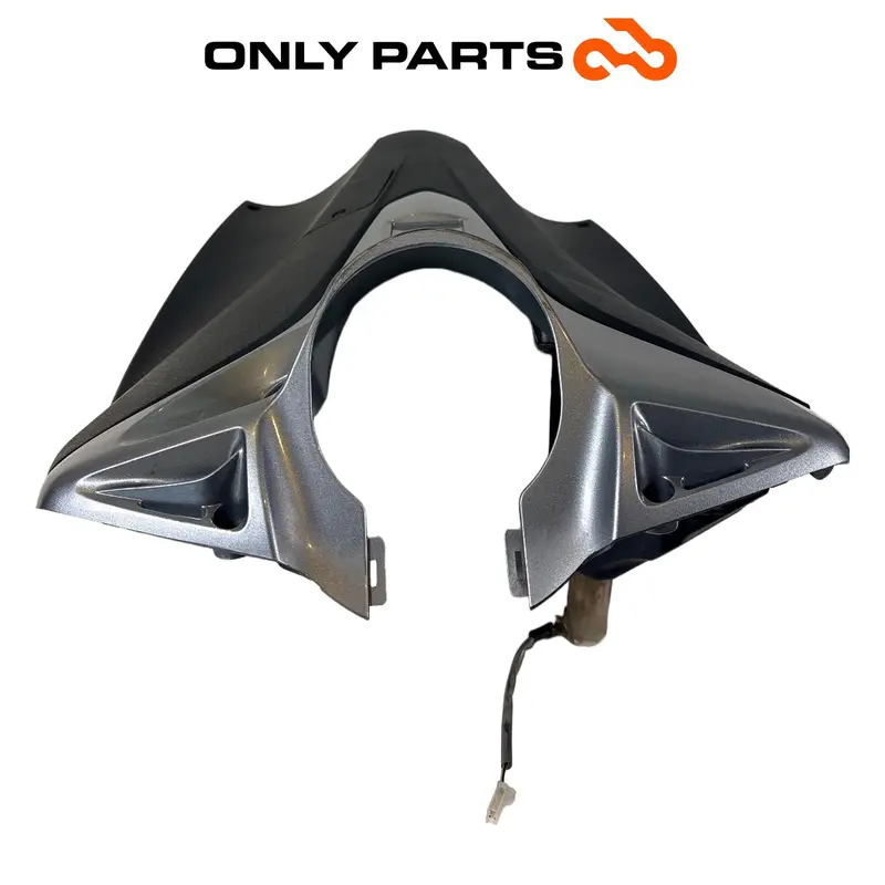 RETROSCUDO CONTROSCUDO INTERNO HONDA SH 300 2011 OEM 81132-KTW-B000 LEG SHIELD — 4