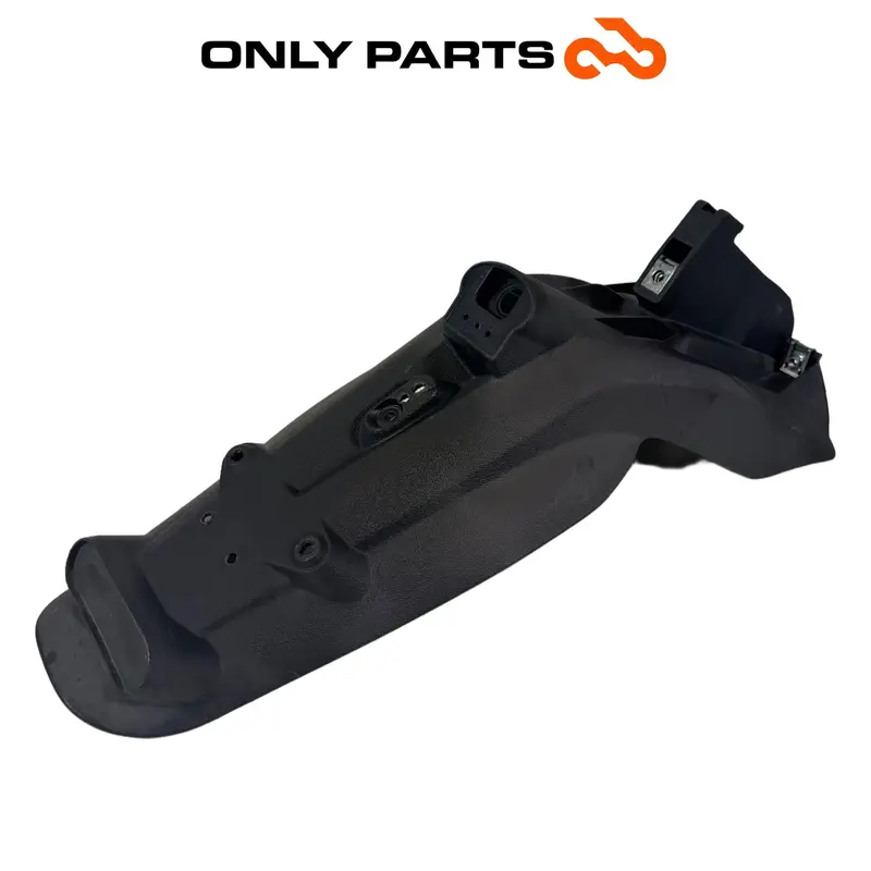 PARAFANGO POSTERIORE PORTATARGA IN PLASTICA NERA PIAGGIO BEVERLY 300 2010 FENDER