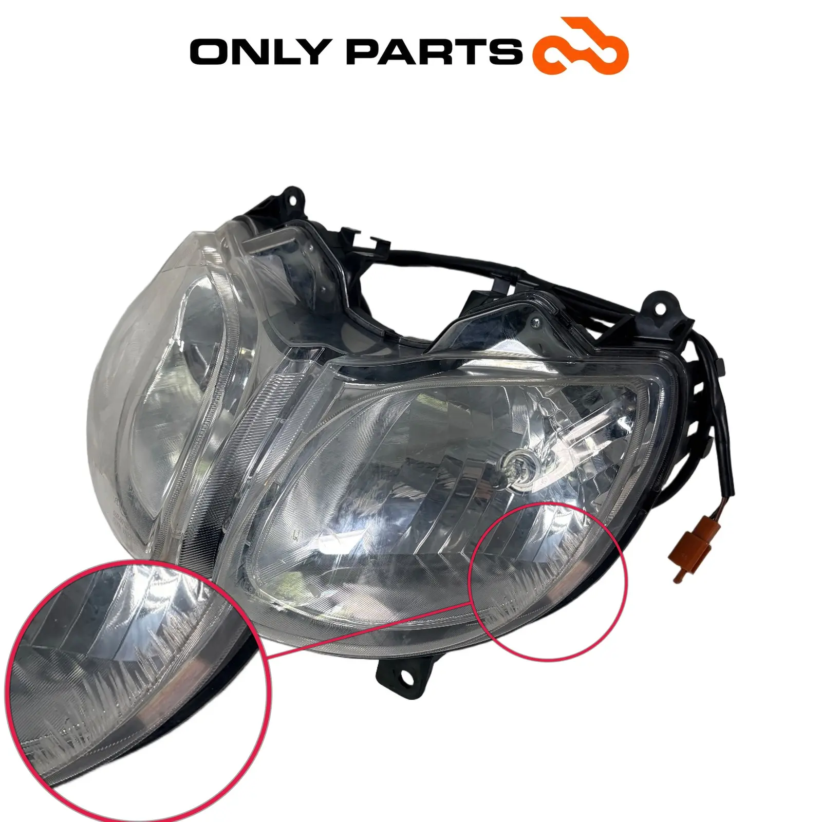 Faro anteriore Yamaha Xenter 150cc 2015 usato — foto reale 2