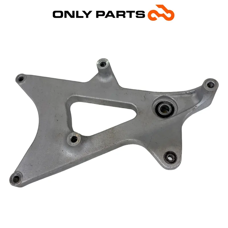 STAFFA SUPPORTO SCARICO REGGI MARMITTA HONDA PCX 125 2014 / EXHAUST BRACKET OEM — 3