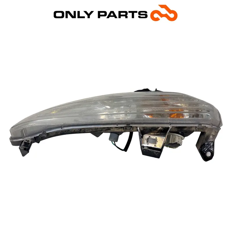 INDICATORE DIREZIONE FRECCIA ANTERIORE DESTRA DX HONDA SH 300 2011 / BLINKER OEM — 3