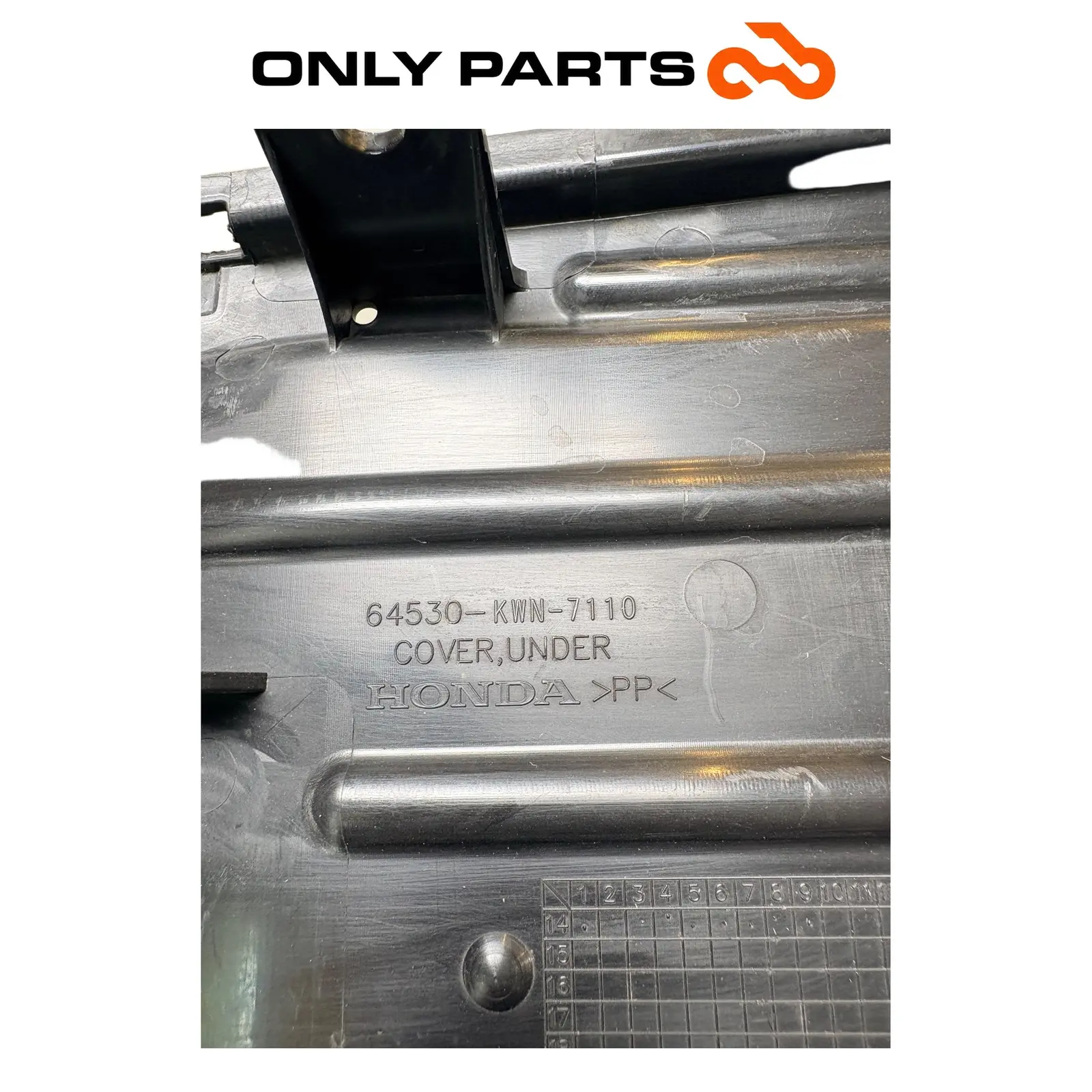 CARENA SOTTOPEDANA HONDA PCX 125 2014 64530-KWN-7110 COVER UNDER ORIGINALE Honda PCX 125cc usato — foto reale 2