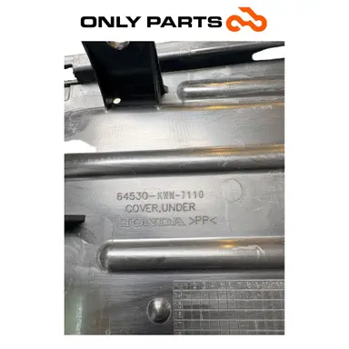 CARENA SOTTOPEDANA HONDA PCX 125 2014 64530-KWN-7110 COVER UNDER ORIGINALE Honda PCX 125cc usato — foto reale 2