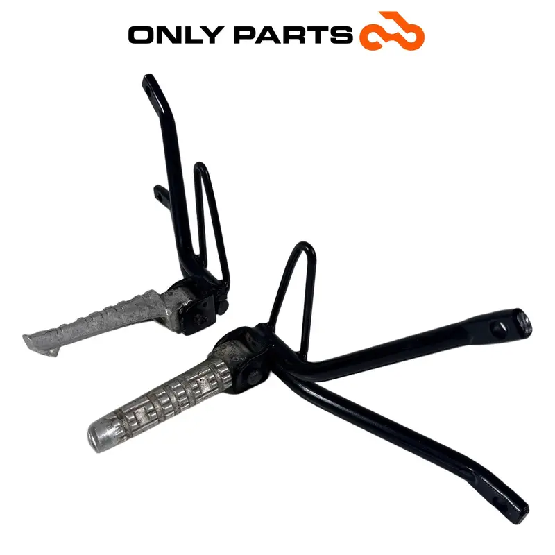 COPPIA PEDANE POGGIAPIEDI PASSEGGERO CON STAFFE TELAIO YAMAHA DT 125 2005 / PEGS