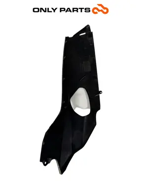 PANEL INFERIOR IZQUIERDO HONDA SH 150 2017 64322-K77-V000 VER DEFECTO Honda SH 150cc 2017 Nero de segunda mano — foto real 10