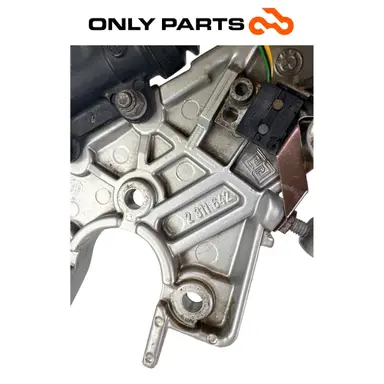 Pedana destra con pompa freno posteriore e pedale (rear master cylinder) BMW R 850 R 1997 BMW R 850 R usato — foto reale 10