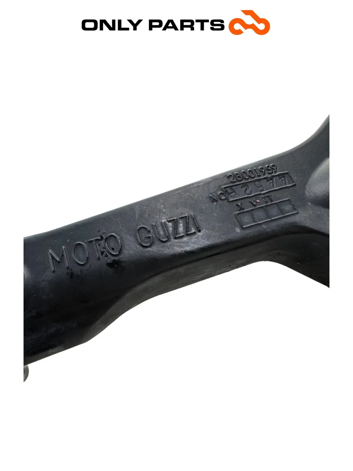 Forcellone posteriore (swingarm) 2B001959 con scatola trasmissione finale Moto Guzzi V7 III Special 750 2019 Moto Guzzi V7 III Special 750cc 2019 Azzurro usato — foto reale 9