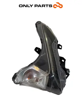 INTERMITENTE DELANTERO DERECHO HONDA SH 150 2017 Honda SH 150cc 2017 Nero de segunda mano — foto real 2
