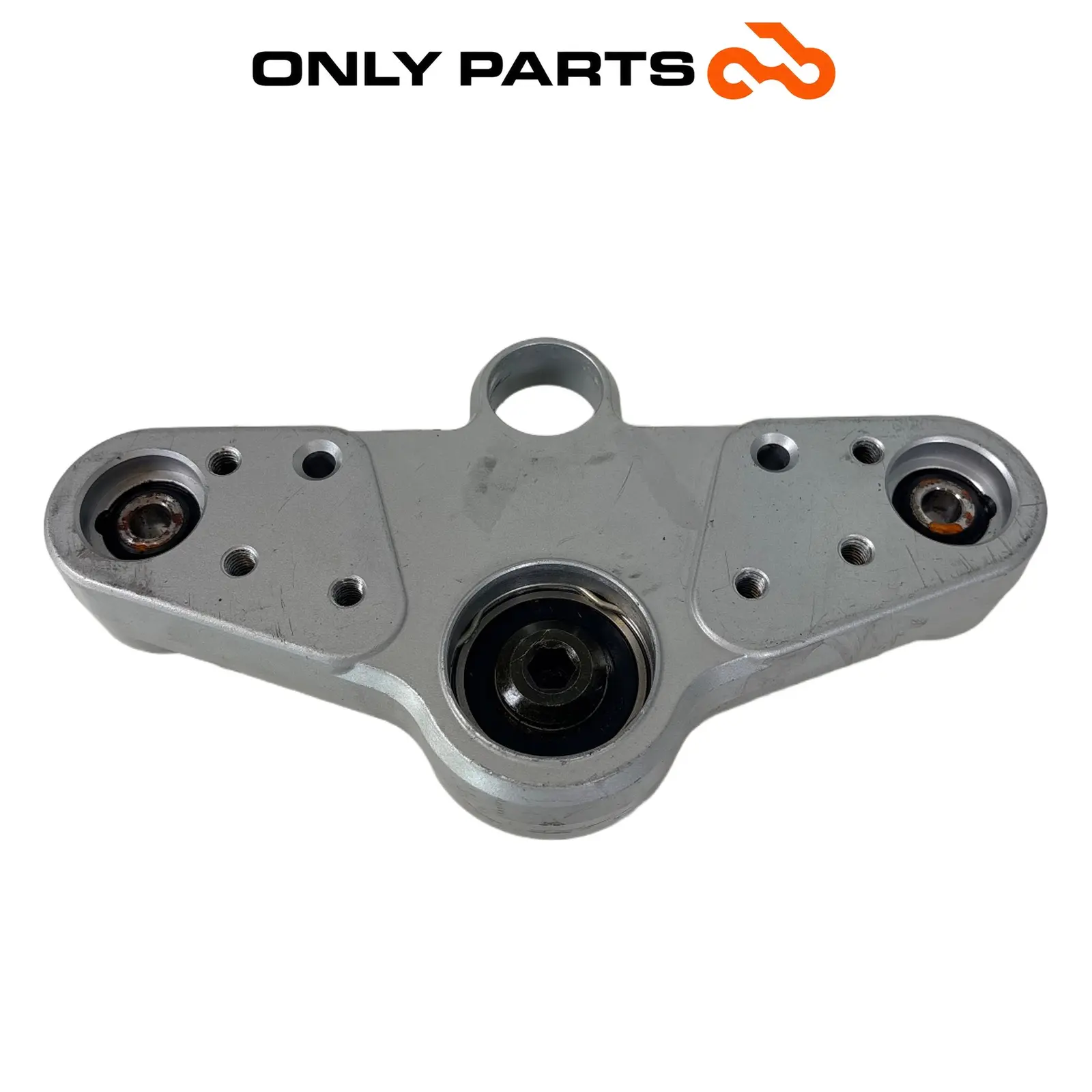 Piastra superiore di sterzo con boccole elastiche (upper triple clamp) BMW R 850 R 1997 BMW R 850 R usato — foto reale 4