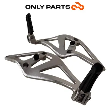 Coppia pedane passeggero KTM Super Duke 990cc 2006 Nero/Arancione usato — foto reale 6