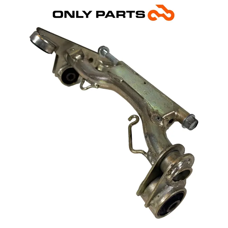 STAFFA BRACCIO SUPPORTO CULLA ATTACCO MOTORE HONDA SH 125 2004 / CRADLE BRACKET — 4
