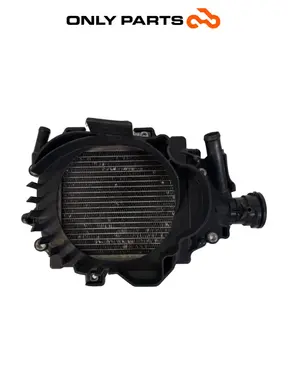 RADIADOR AGUA REFRIGERACIÓN HONDA SH 150 2017 Honda SH 150cc 2017 Nero de segunda mano — foto real 7