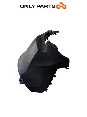 FRANJA CENTRAL BAJO ASIENTO HONDA SH 150 2017 64312-K77-V000 Honda SH 150cc 2017 Nero de segunda mano — foto real 3
