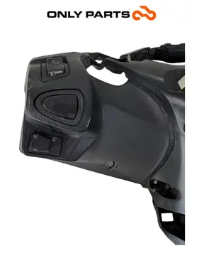 TAPA MANILLAR TRASERA HONDA SH 150 2017 OEM 53206-K77-V000 Honda SH 150cc 2017 Nero de segunda mano — foto real 6
