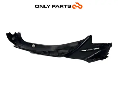 Carena Posteriore SX Fianco Kymco Agility R16+ 125 2015 83600-ALJ8-E000 Body Kymco Agility R16+ 125cc 2015 Nero usato — foto reale 12