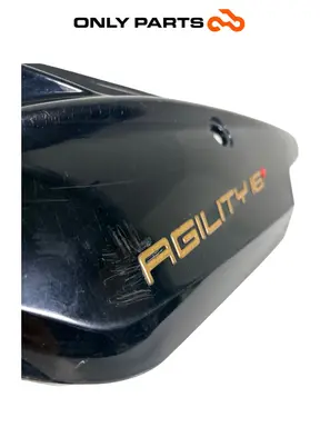 Carena Posteriore SX Fianco Kymco Agility R16+ 125 2015 83600-ALJ8-E000 Body Kymco Agility R16+ 125cc 2015 Nero usato — foto reale 4