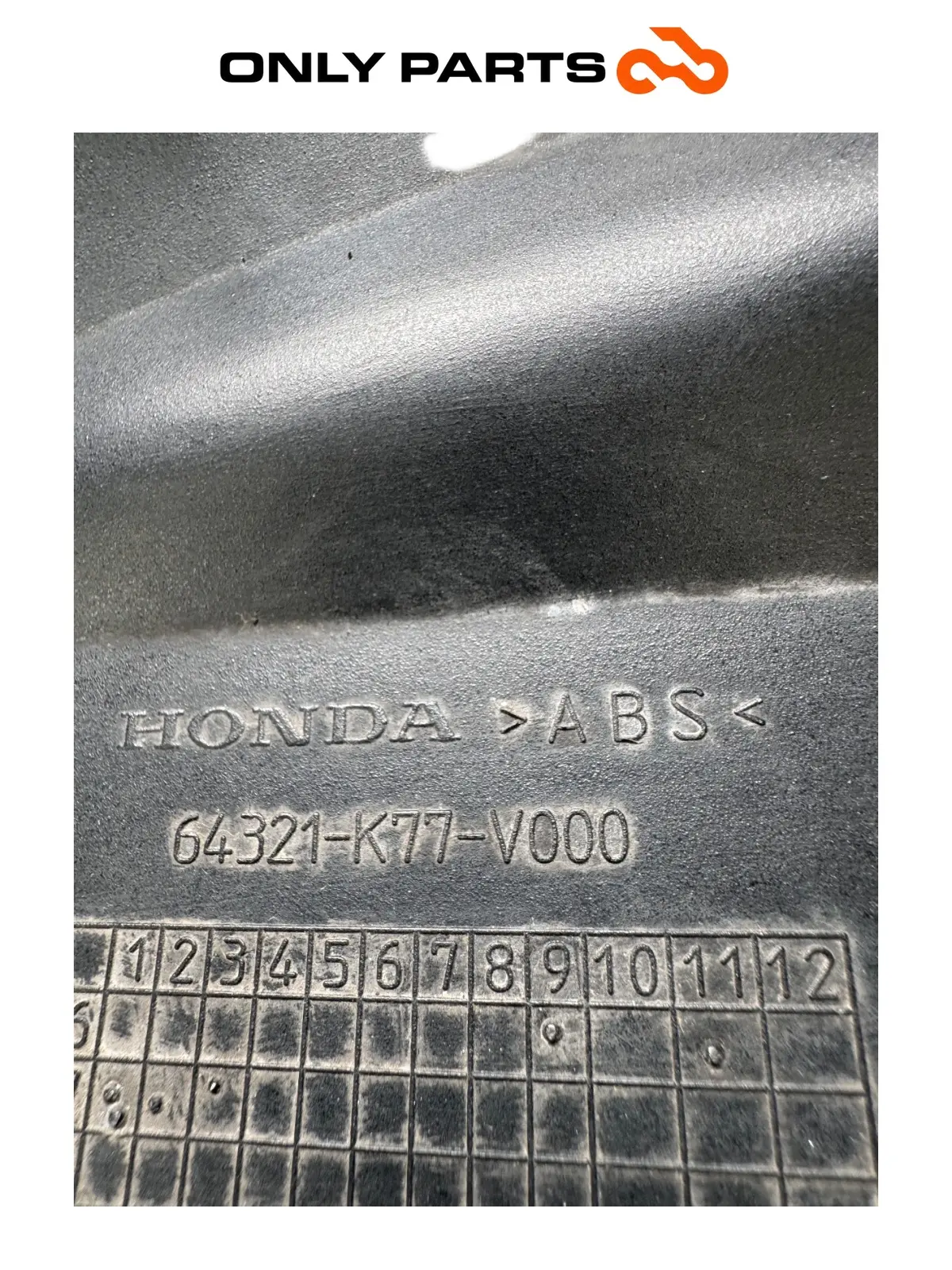 Gebrauchte UNTERE ABDECKUNG RECHTS HONDA SH 150 2017 OEM 64321-K77-V000 Honda SH 150cc 2017 Nero — echtes Foto 11