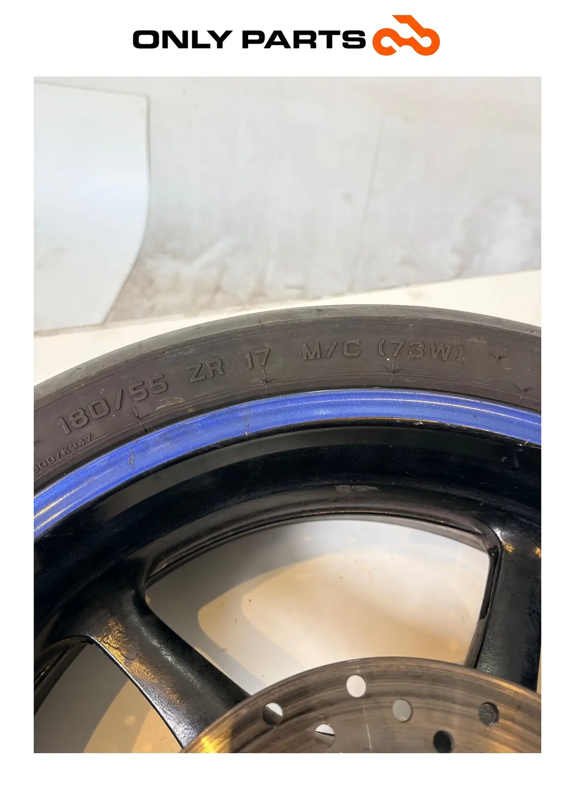 Cerchio posteriore Yamaha YZF-R6 600cc 2005 nero usato — foto reale 12