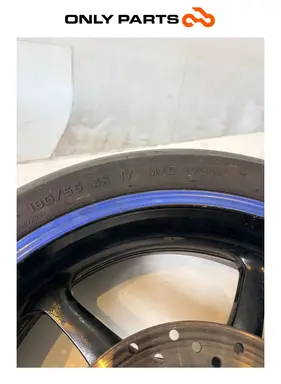 Cerchio posteriore Yamaha YZF-R6 600cc 2005 nero usato — foto reale 12