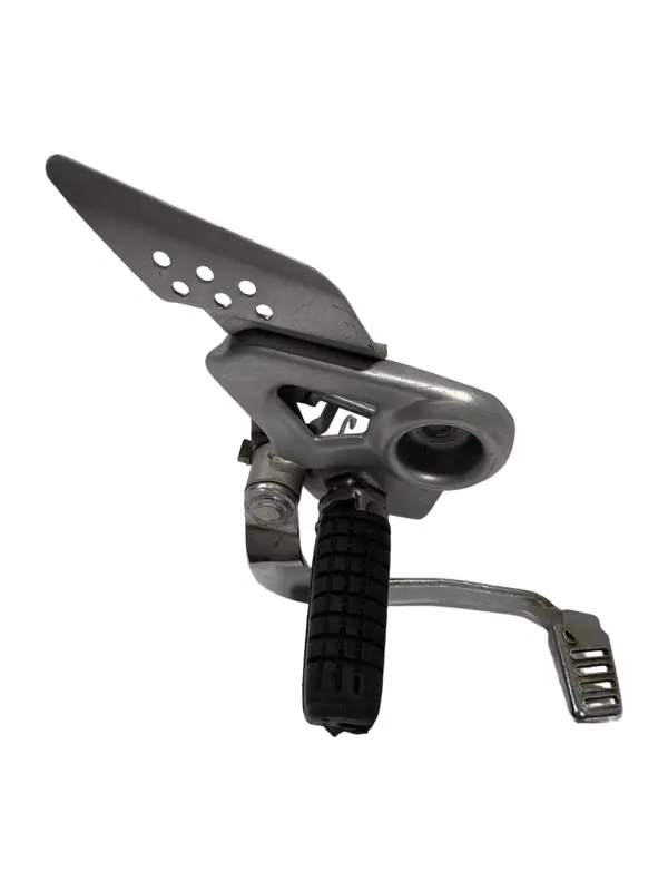 PEDANA POGGIAPIEDI ANTERIORE PILOTA DESTRA DX HONDA CBF 125 2009 RIGHT FOOTREST — 4